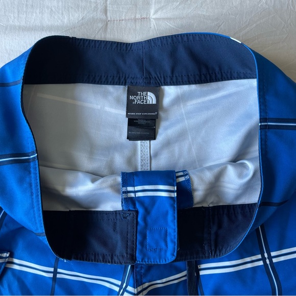 The North Face Men's Polyester Board Shorts Swim Trunks Blue Stripes Sz 32 - Picture 4 of 9